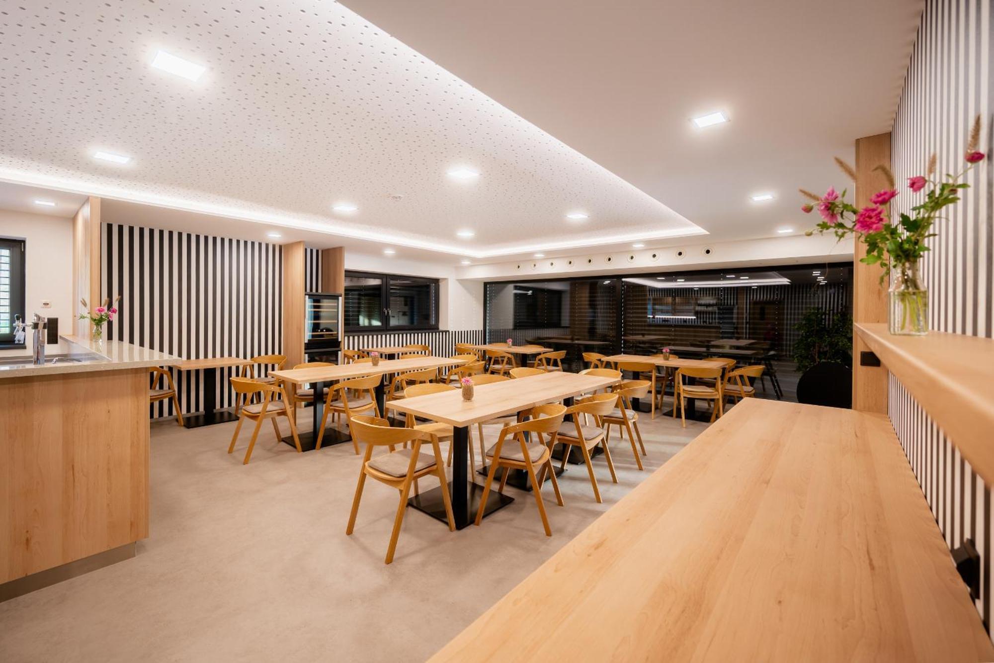Hotel Mlynicka Zahrada Červená Voda Esterno foto