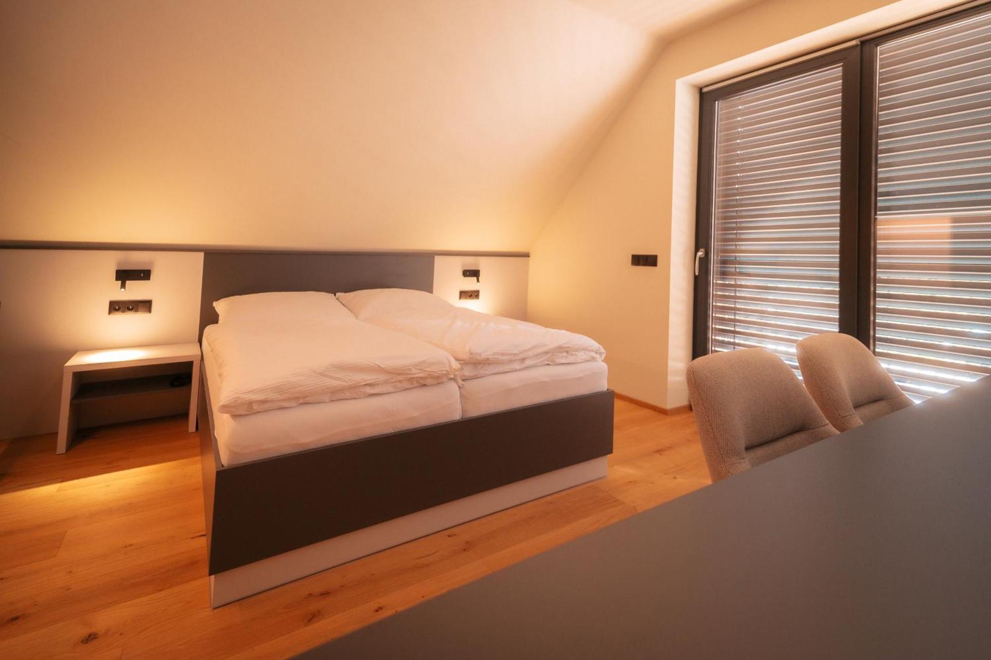 Hotel Mlynicka Zahrada Červená Voda Esterno foto